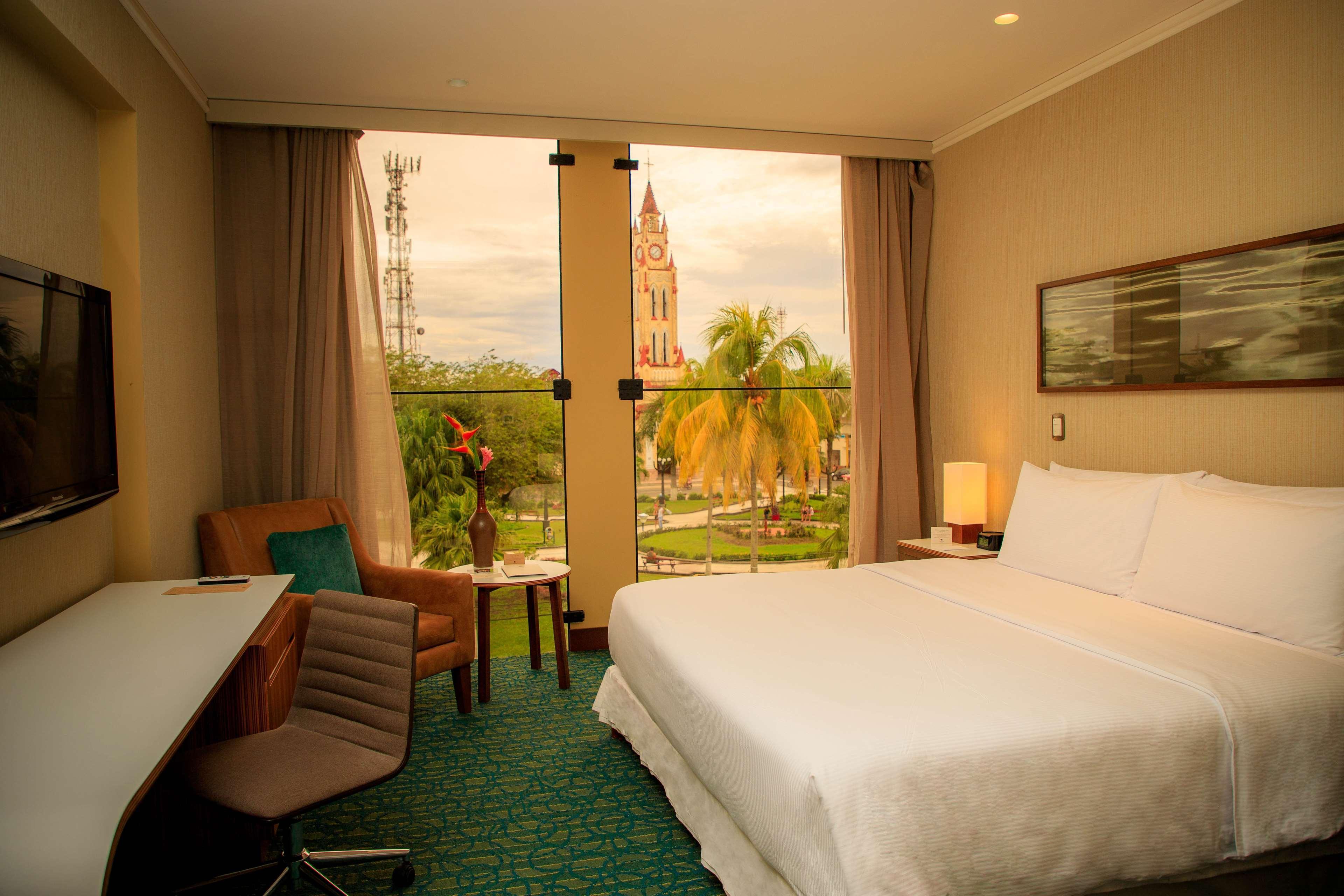 Doubletree By Hilton Iquitos Hotell Exteriör bild