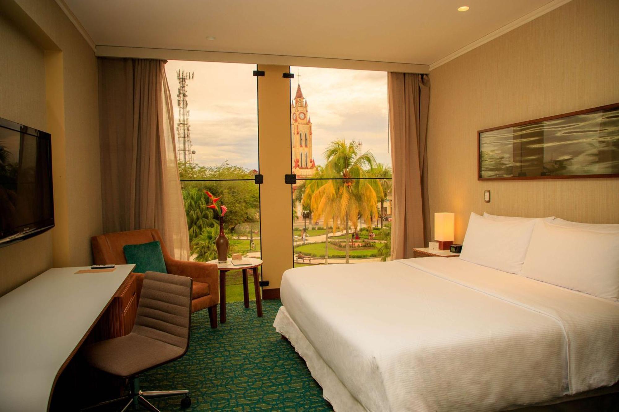 Doubletree By Hilton Iquitos Hotell Exteriör bild