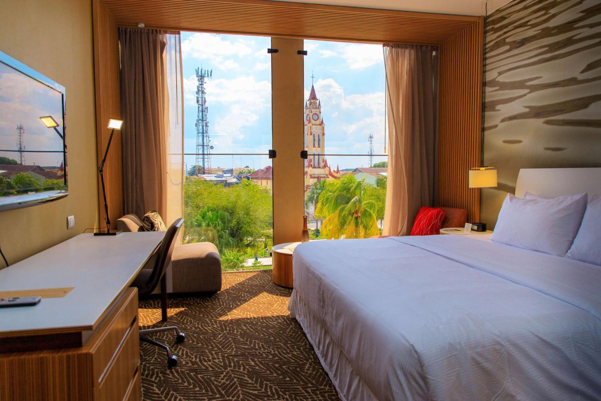 Doubletree By Hilton Iquitos Hotell Exteriör bild