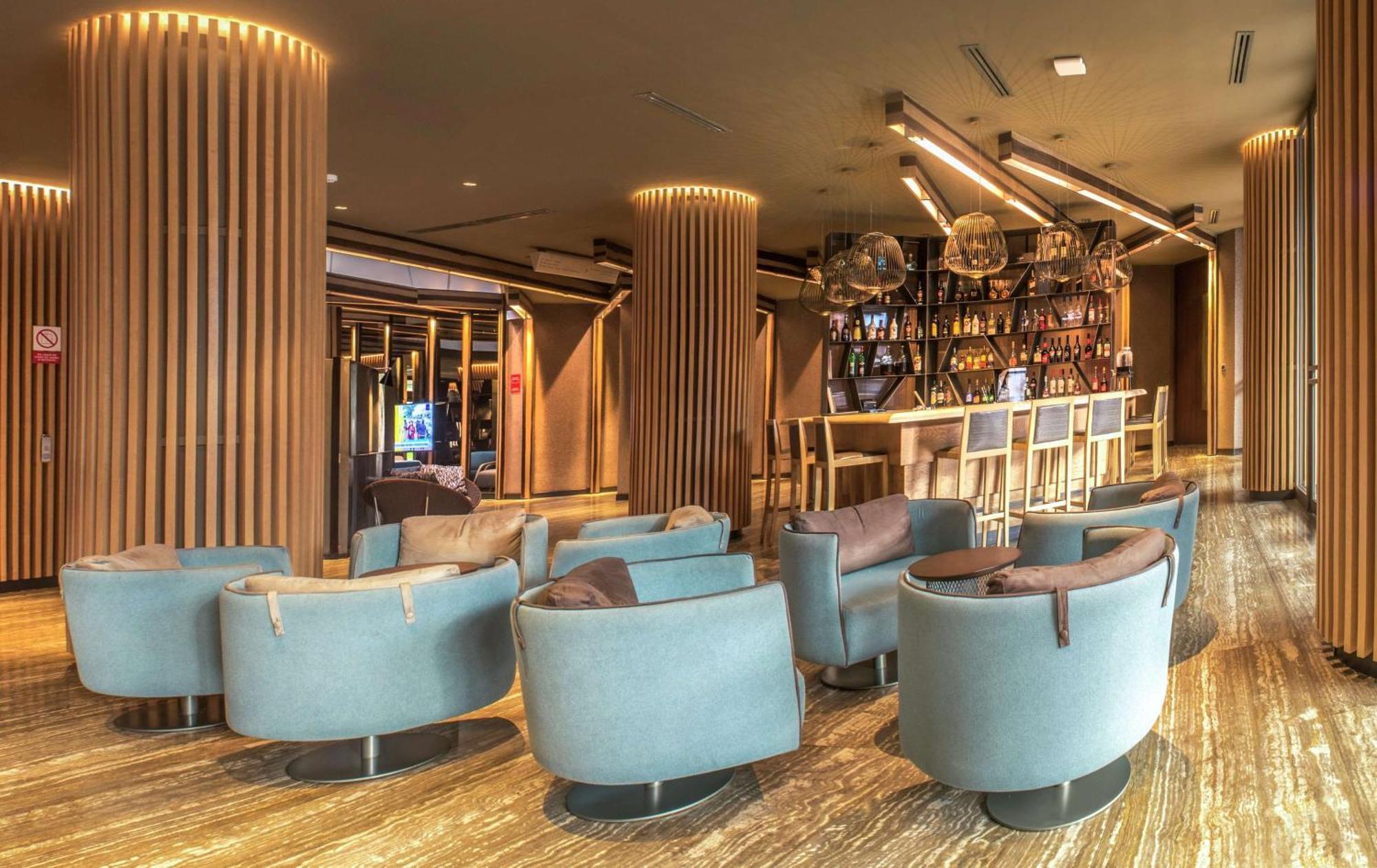 Doubletree By Hilton Iquitos Hotell Exteriör bild