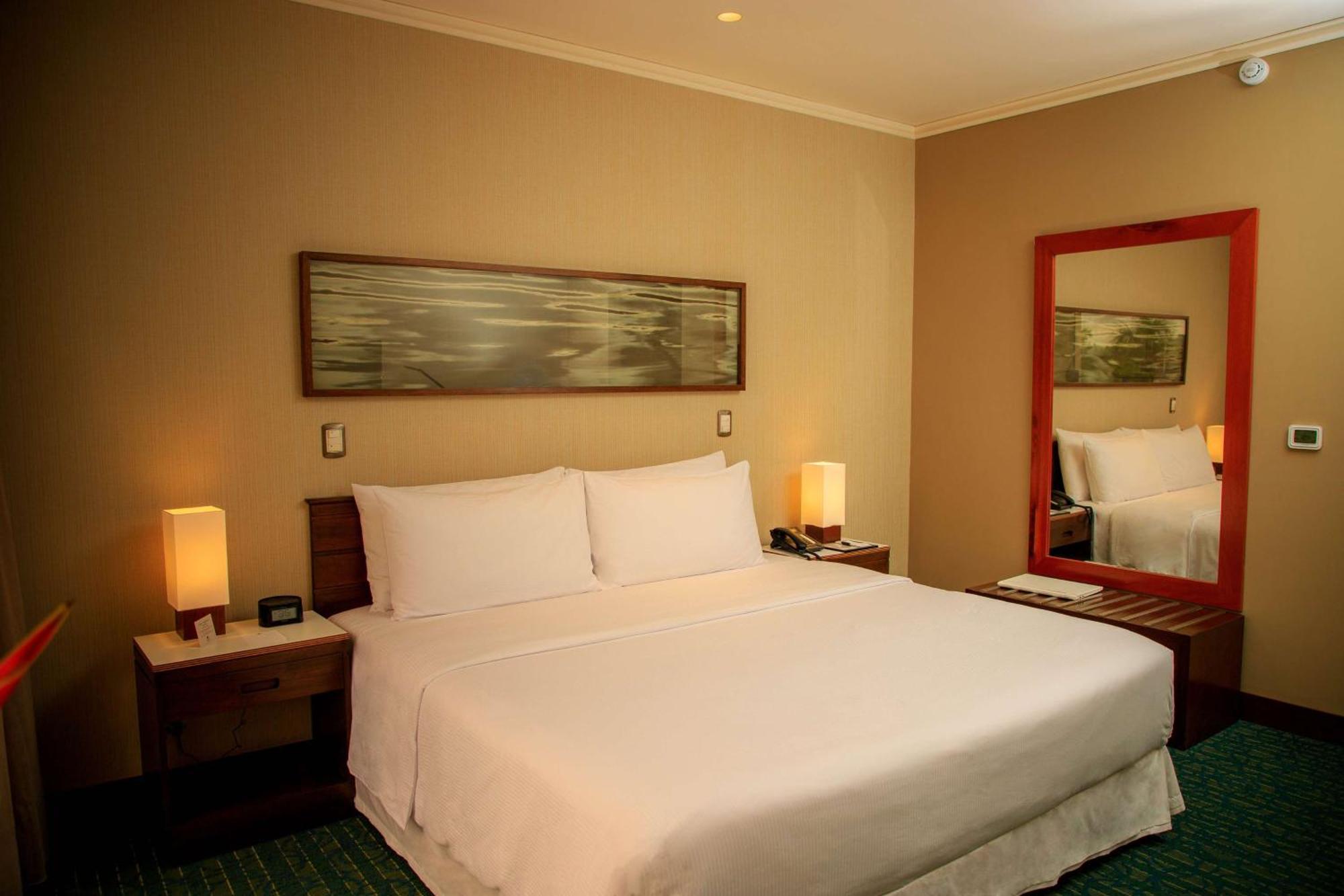 Doubletree By Hilton Iquitos Hotell Exteriör bild